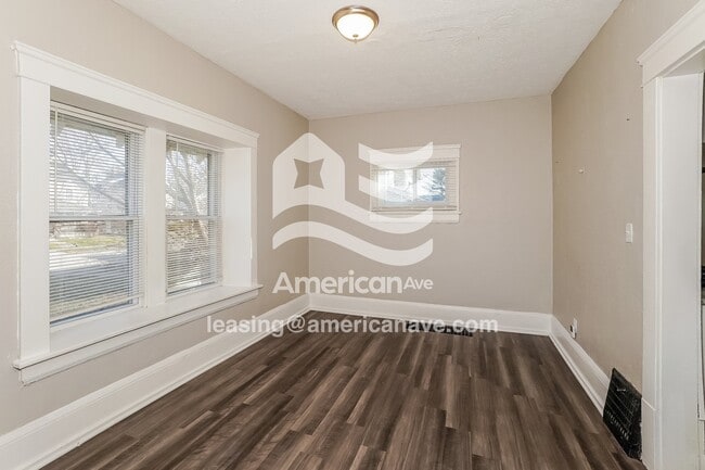 Building Photo - 1069 Herberich Ave