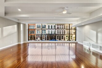 Peregrine 100-202 living/dining area with built in shelves - Peregrine 100