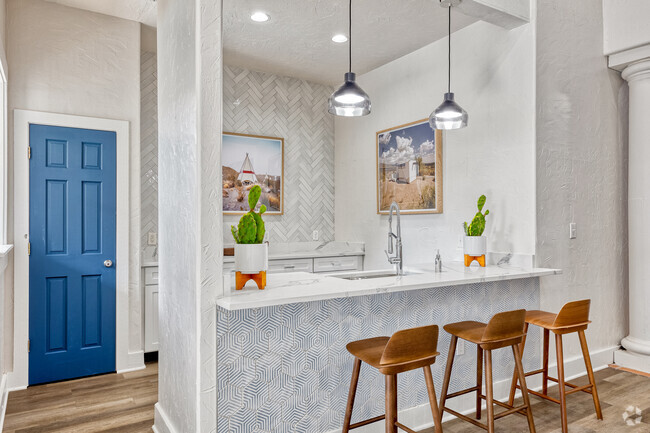 Interior Photo - Sutton