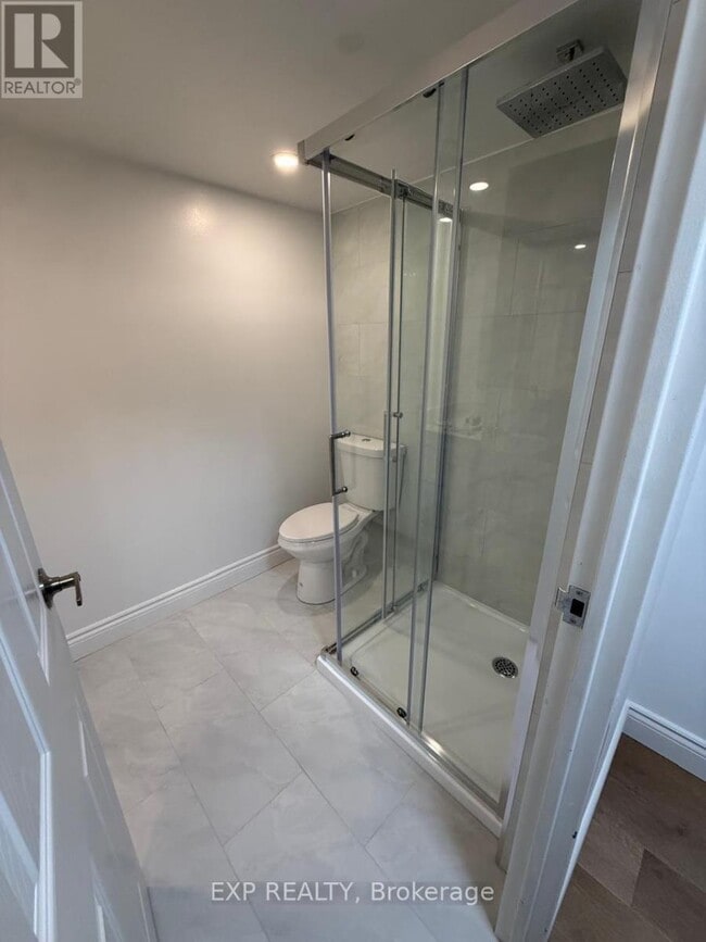 Building Photo - 2760 Carousel Crescent