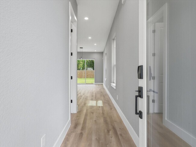 Foto del edificio - 2022 Wavell St