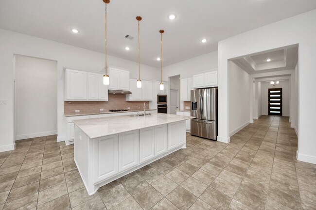 Foto del edificio - 14807 Providence Manor Way