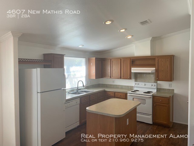 Foto del edificio - 4607 New Mathis Rd