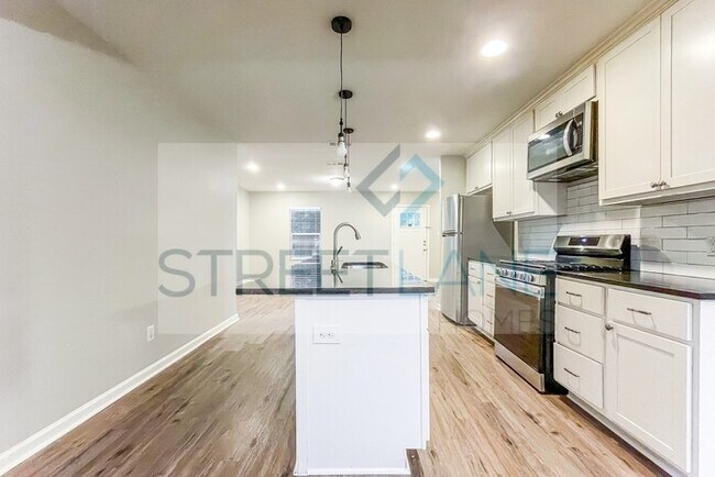 Foto del edificio - Charming 3 Bedroom in Garland!