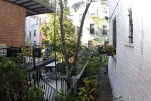 Building Photo - 1333 Bristow St