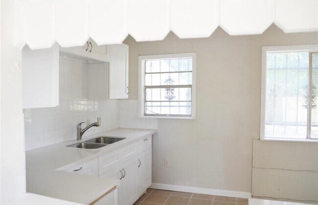 Foto del edificio - 2514 Lynnfield St