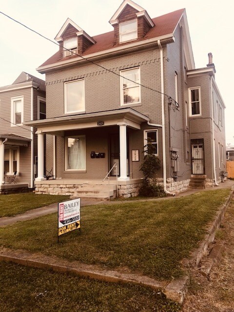 Building Photo - 2829 S 3rd St