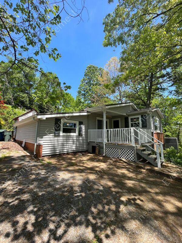 Foto principal - 327 Shanty Lake Dr