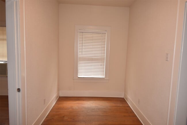 Foto del edificio - 4618 Clay St