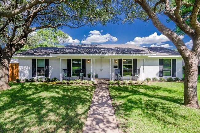 Photo - 2018 Sandy Trail House