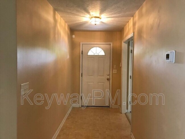 Foto del edificio - 1017 Caddenwoods Dr