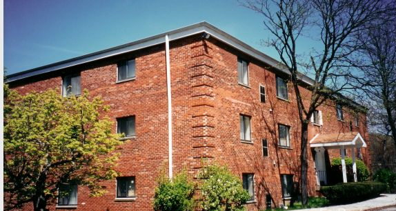 Primary Photo - Oak Creek Apartments