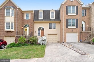 Building Photo - 7415 Salford Ct
