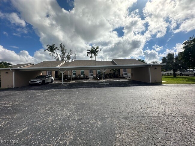 Foto del edificio - 16821 Sanibel Sunset Ct