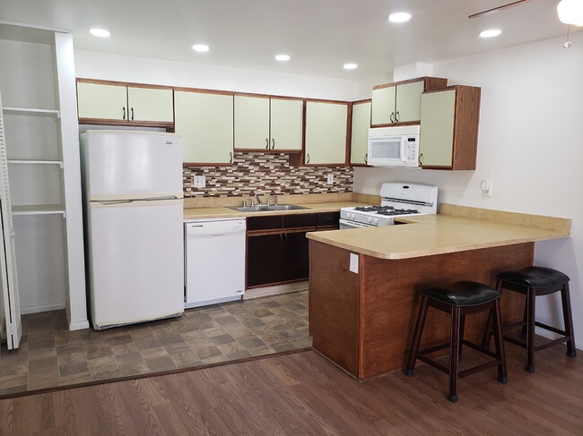 Foto del edificio - 1261 Victor St