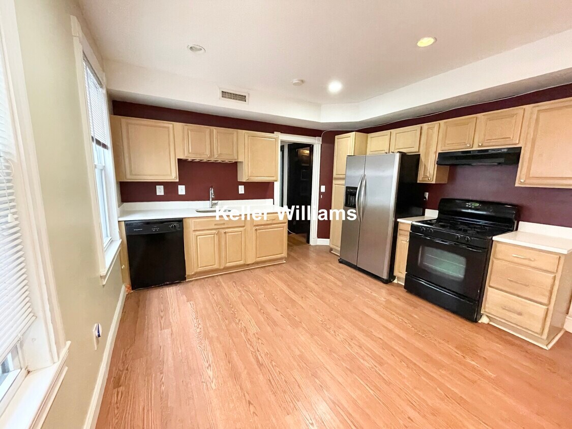 Foto principal - 10 Bucknam St