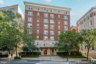 Building Photo - 1954 Columbia Rd NW