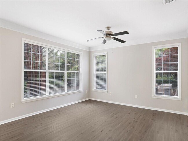Building Photo - 1106 Westchester Ridge NE