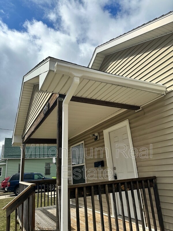 Foto del edificio - 295 Central Ave