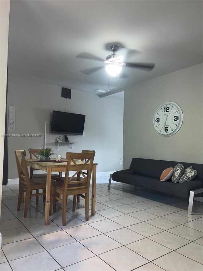 Foto del edificio - 2525 NW 33rd St