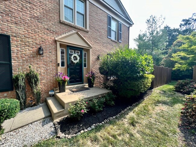 Building Photo - 6187 Wellington Commons Dr