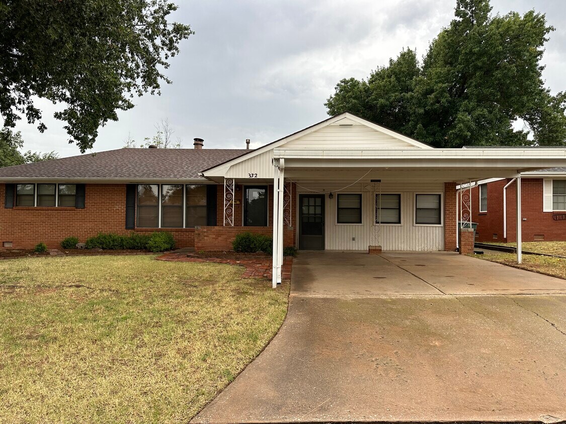 Foto principal - 332 Tullahoma Dr