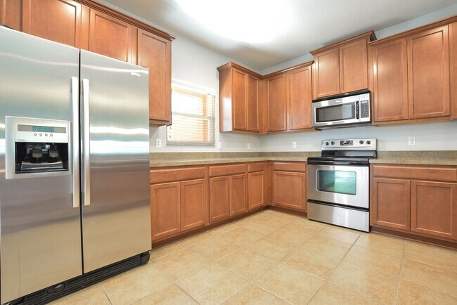 Foto del edificio - Spacious 4-Bedroom Town Home for Rent in Altamonte Springs, FL