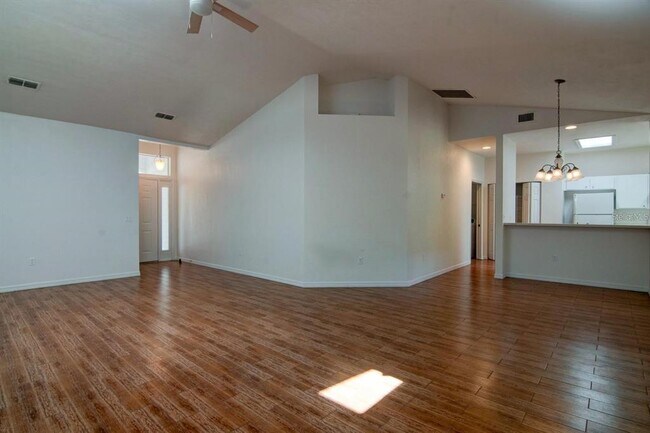 Foto del edificio - 2128 NW 47 Pl