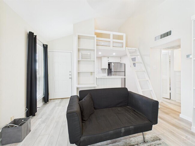 Foto del edificio - 1000 W 26th St