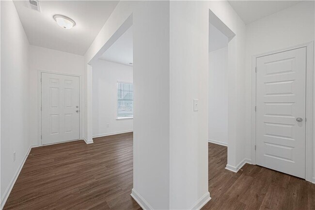 Foto del edificio - 110 Meadow Ln