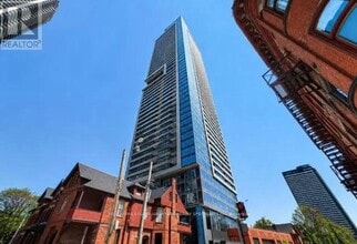 Building Photo - 609 Sherbourne St