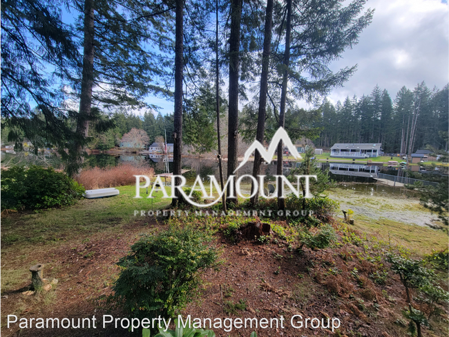 Foto del edificio - 2 br, 1.5 bath House - 9958 Fairview Lake ...