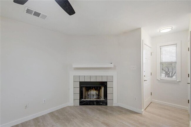 Foto del edificio - 15209 Sun-Bird Ln