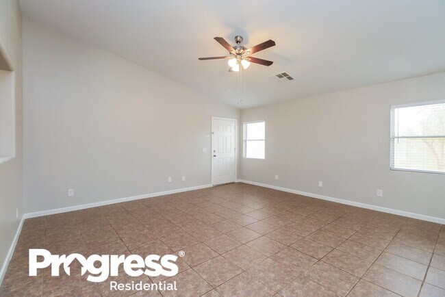 Foto del edificio - 28674 N Opal Ct