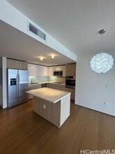 Building Photo - 888 Kapiolani Blvd