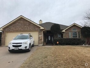 Building Photo - 7980 Sally Ct