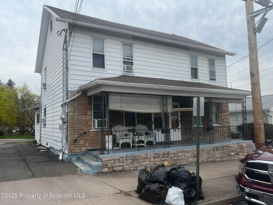Primary Photo - 504 Storrs St