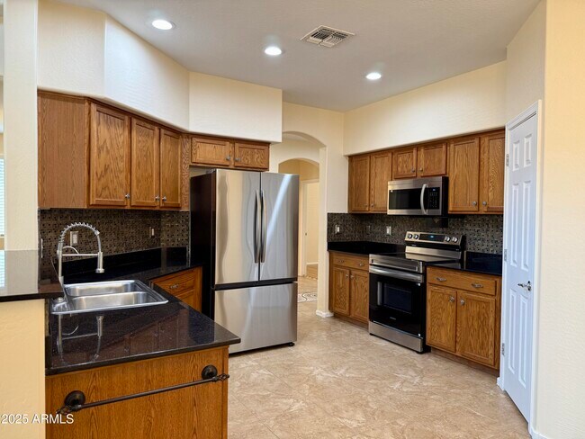 Building Photo - 42723 N 43rd Dr