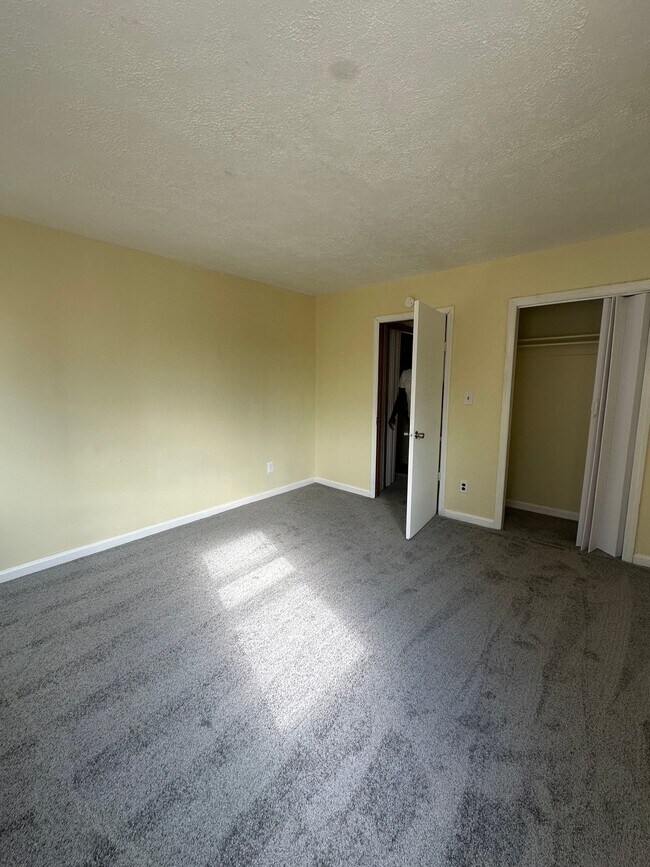 Foto del edificio - 2420 Orleans St