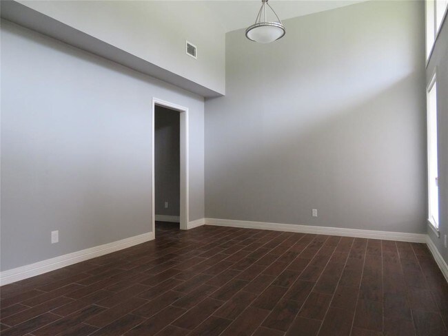 Foto del edificio - 8615 Shadow Crest St