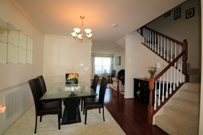 Building Photo - Beautiful Garage Townhouse in Poplar Run -...