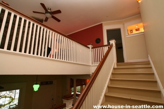 Building Photo - Oasis