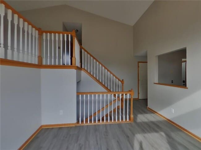 Foto del edificio - 5215 Pond View Ln