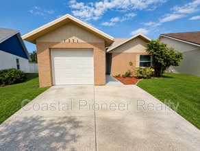 Building Photo - 1331 Coolridge Dr