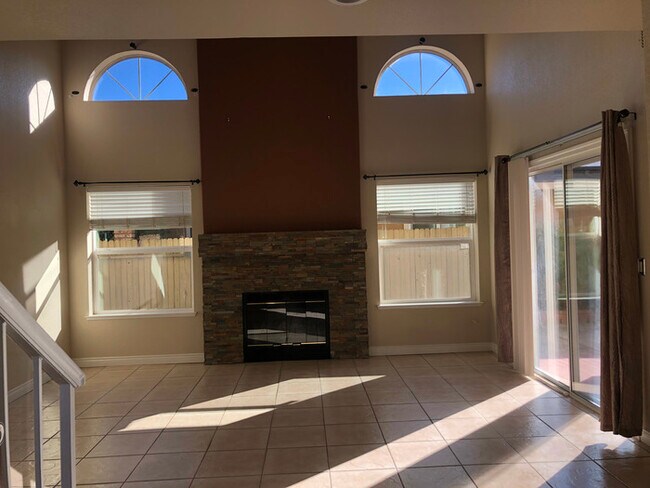 Foto del edificio - Cozy & Well-Maintained Home in a Peaceful ...