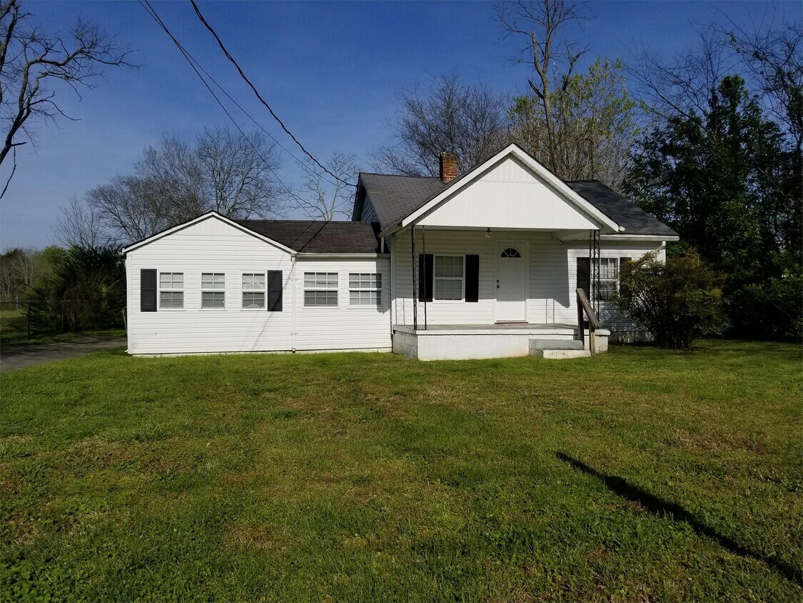 Primary Photo - 106 Countryside Rd
