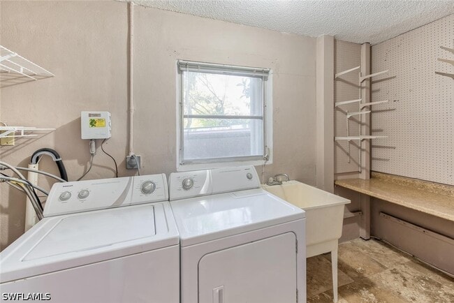 Building Photo - 42 4th St