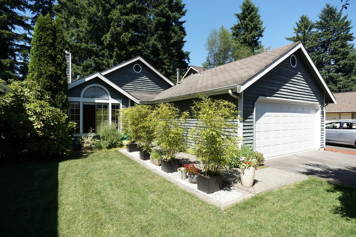 18202 NE 92nd St, Redmond, WA 98052 House Rental in Redmond, WA