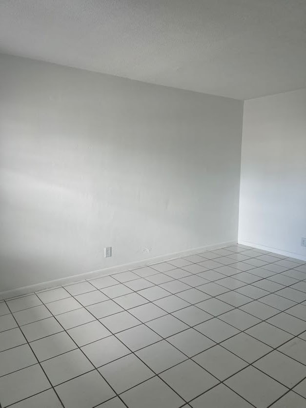 Foto del edificio - 374 Sunshine Dr