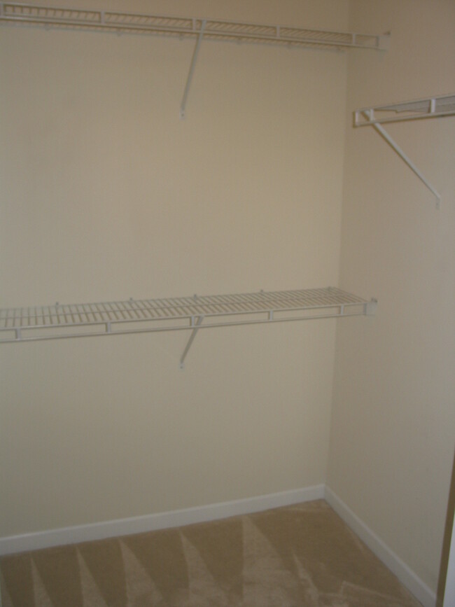 Building Photo - 12913 Centre Park Cir
